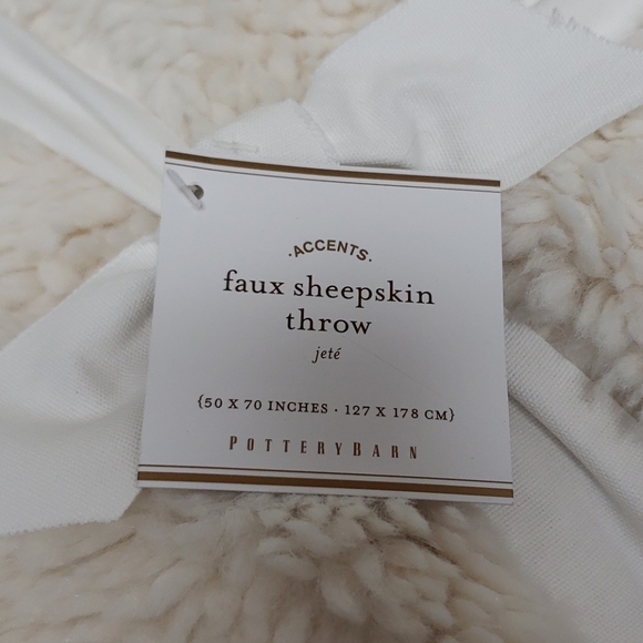 Pottery Barn Faux Sheepskin Throw 50 x 70 in. NWT - Picture 2 of 6